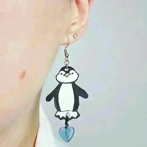 Adorable penguin  earrings with cute little hearts beads ✦ handmade & unique ✦